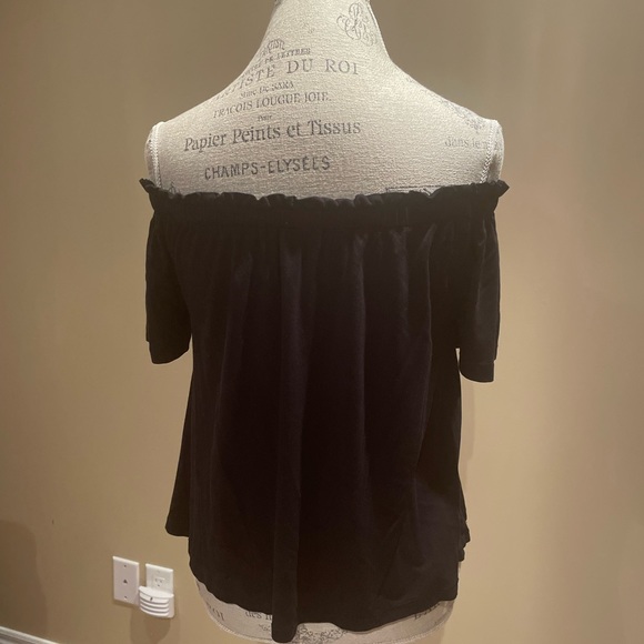 Wilfred Sartre Off the Shoulder T-Shirt, Black, Size Small - Picture 6 of 7